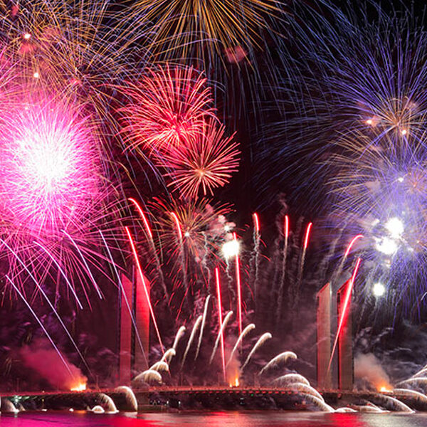 Feu d'artifice depuis la mer avec Sète Croisières