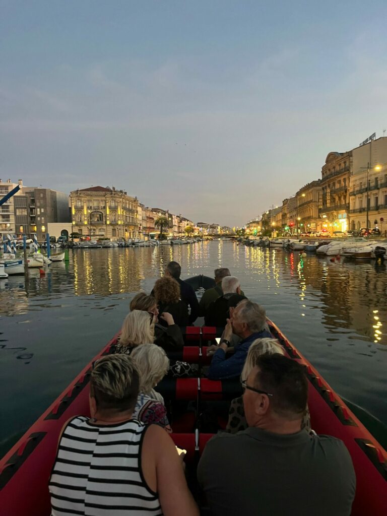 Bateau semi-rigide de 12 places X-boat de Sète Croisières