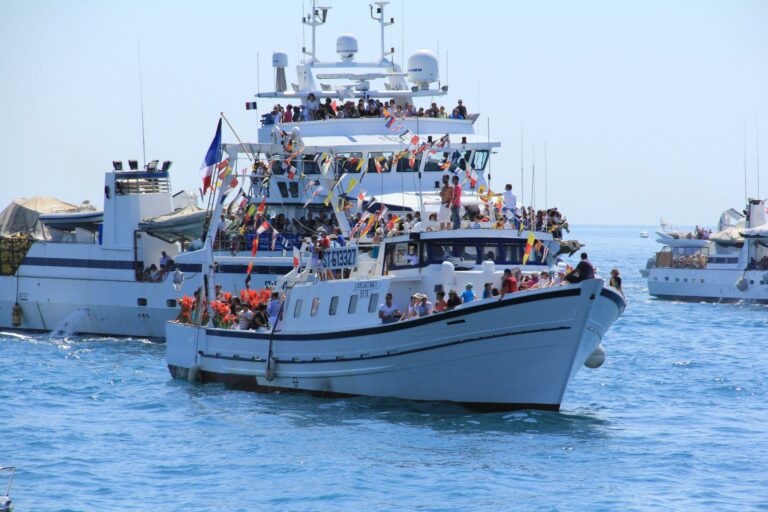 Cortège de la Saint-Pierre avec Sète Croisières